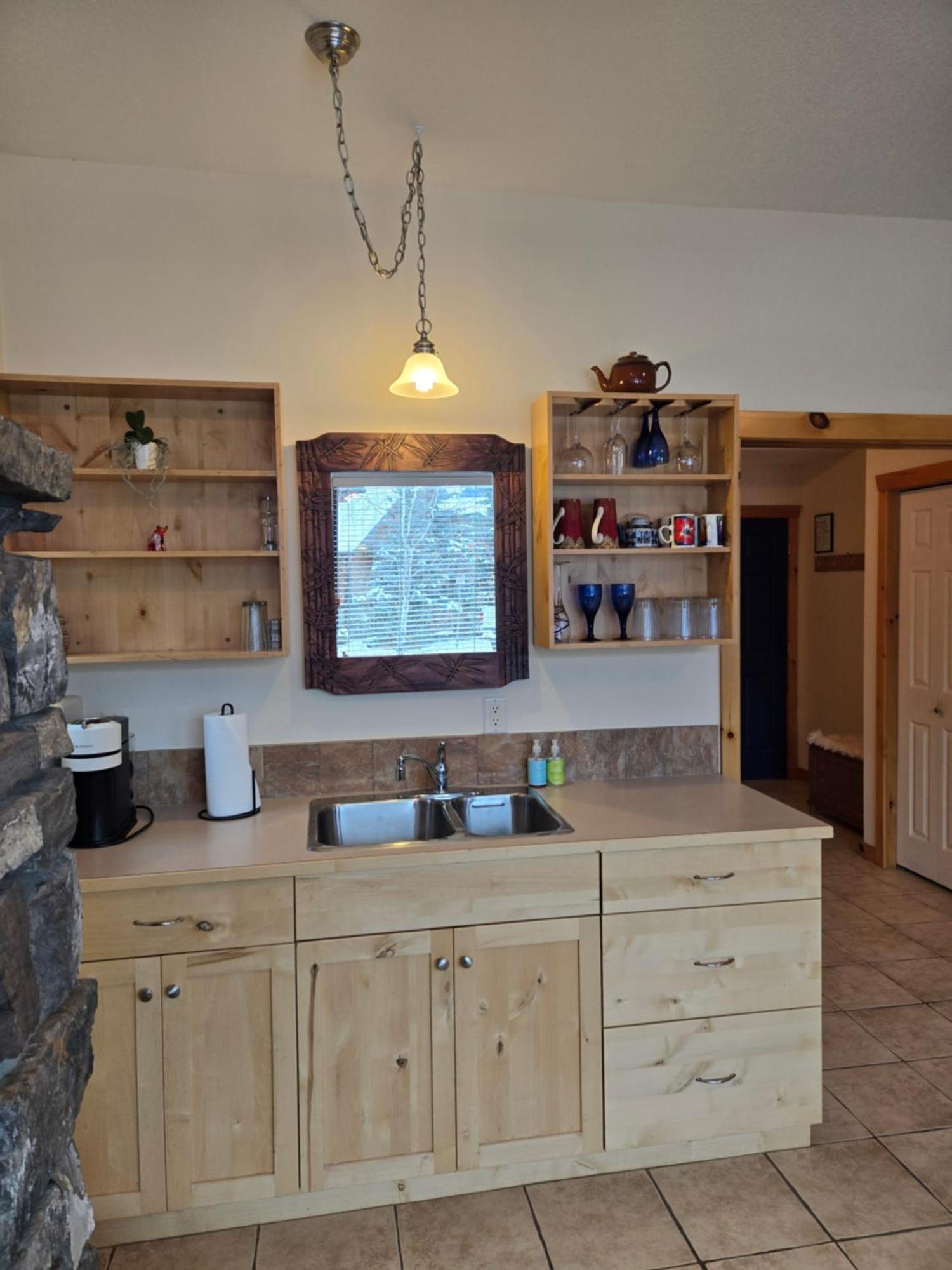 Pika'S Place Bed And Breakfast キャンモア エクステリア 写真